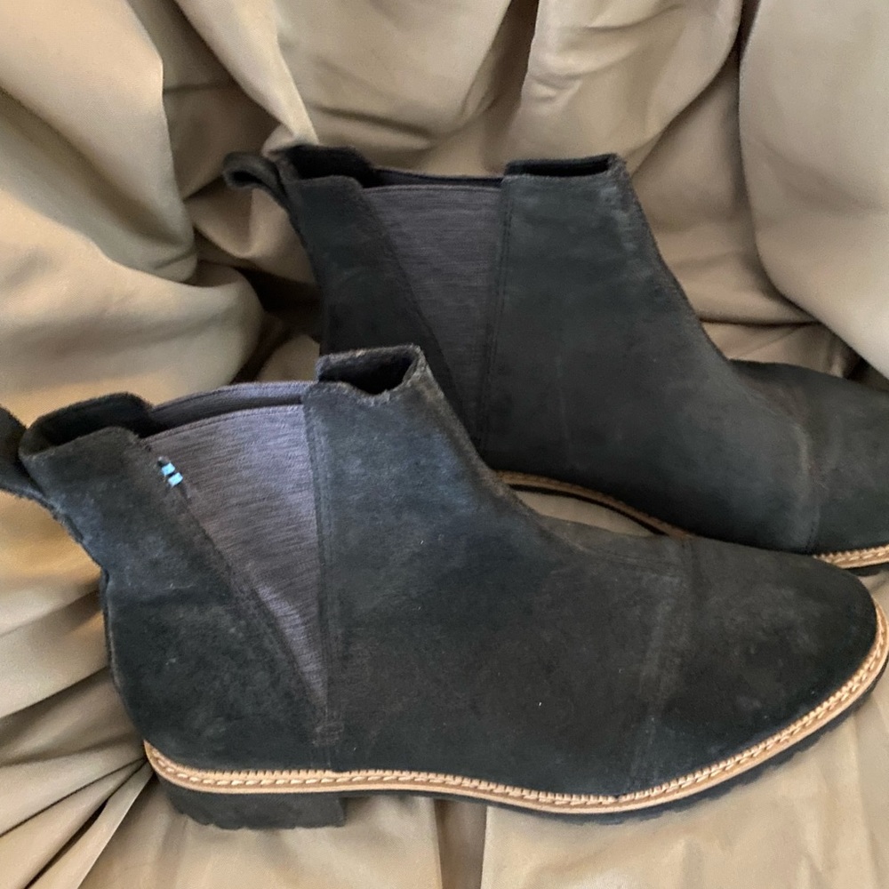 Toms Bootie size 9